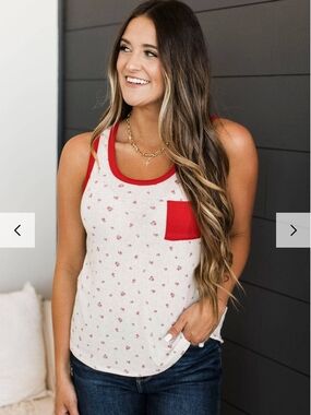 Women’s Floral Print Tank Top With Chest Pocket